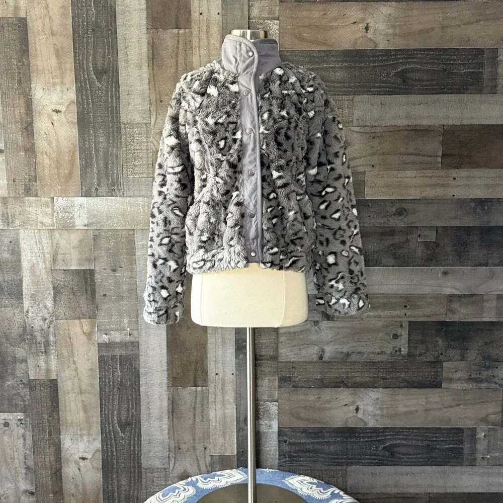 NWT! Socialite faux fur gray leopard print jacket small feminine glam winter - Picture 7 of 10